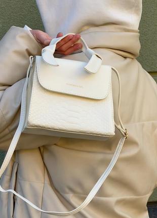Жіноча сумка 8542 крос-боді біла молочна6 фото