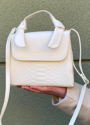 Жіноча сумка 8542 крос-боді біла молочна1 фото