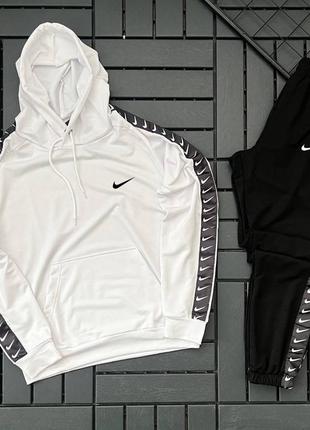 Мужской спортивный костюм nike