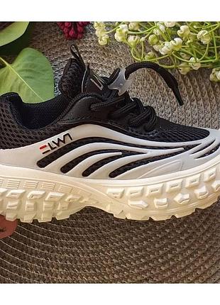 Кросівки дитячі 4