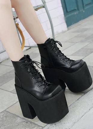 Чоботи жіночі на платформі опіум демонія