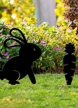 Садовий кролик з морквою. садова фігурка. садовий декор.2 фото