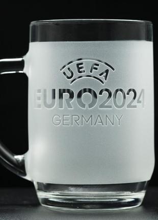 Подарочный бокал для пива 570 мл с гравировкой логотипа лого евро 2024