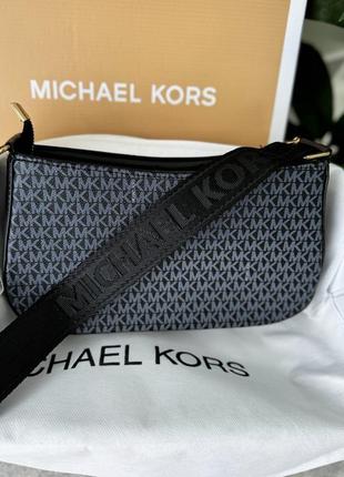Женская сумка черная michael kors повседневная стильная маленькая сумка через плече майкл корс5 фото