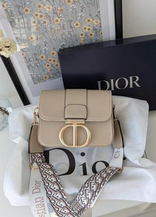 Жіноча сумка міні клатч dior lux якість в бежевому кольорі на плечовому ремені діор