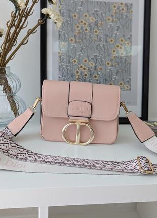 Жіноча сумка міні клатч dior lux якість в рожевому кольорі на плечовому ремені діор
