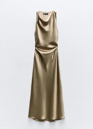Сатиновое платье средней длины4 фото