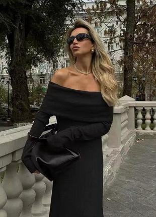 Распродажа! длинное платье ангоровое, с открытыми плечами, с длинными рукавами, есть вырез...