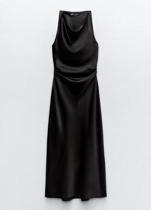 Сатиновое платье средней длины