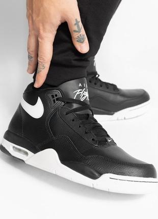 Мужские кроссовки nike flight legacy. оригинал! размер 45
мужские полу ботинки nike 
мужские кроссовки nike