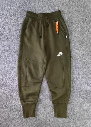 Спортивні штани nike sportswear fleece leggings 
оригінал
унісекс