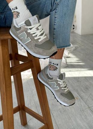 These women s Reebok shoes are all about simple lines and a minimalist aesthetic