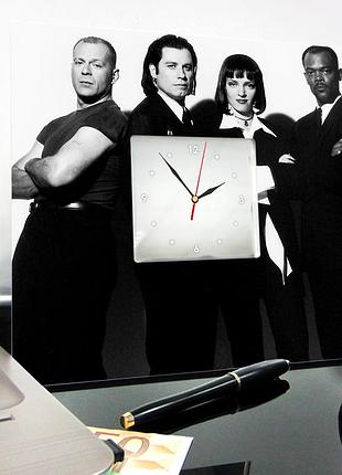 Годинник "фільм кримінальне чтиво. pulp fiction" подарунок фанату кіно, для спальні, бару, клубу, кл3 фото