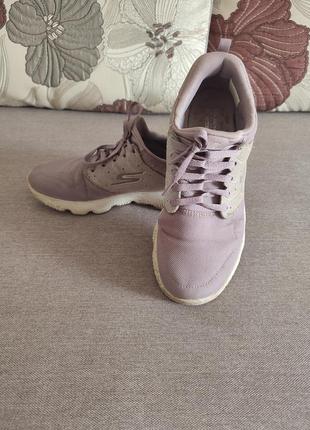 Кроссовки женские в отличном состоянии, размер 37.5 skechers, merrell