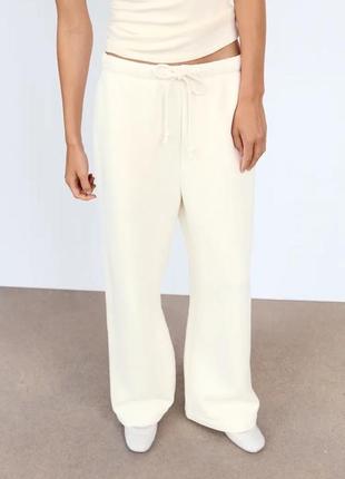 Плюшевые женские бежевые брюки zara new