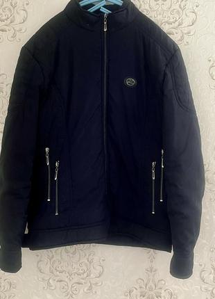 Чоловіча осіння куртка