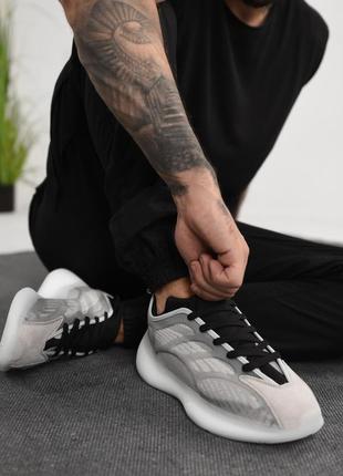 Кросівки yeezy boost light grey, кросівки boost, соловічі кросівки boost