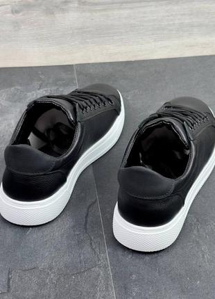 Чоловічі шкіряні кеди чорного кольору з білою підошвою натуральна шкіра