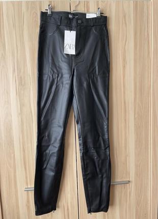 Zara брюки из эко кожи