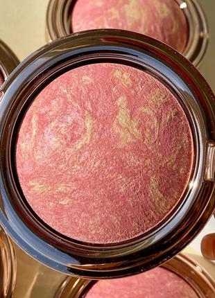 Рум’яна - хайлайтер tarte shape tape glow blush
