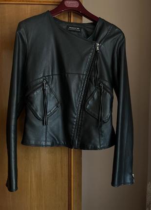 Шкіряна куртка під zara