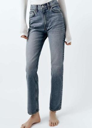 Джинсы straight fit high waist от zara,