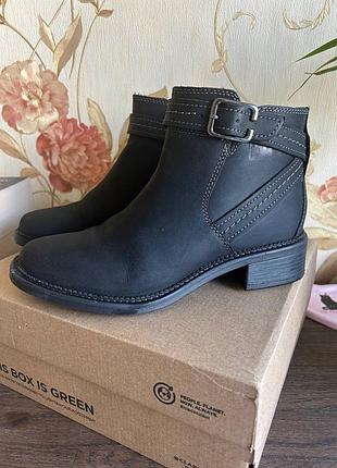 Кожаные ботинки clarks