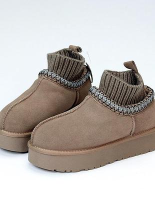 Низкие женские зимние угги