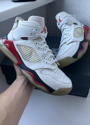Кроссовки Travis Scott recently teased the Air Jordan 6 'Cactus Jack' at the Super Bowl размер 38.5 original обувь