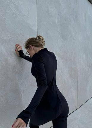 Нереально стильный велюровый комбез