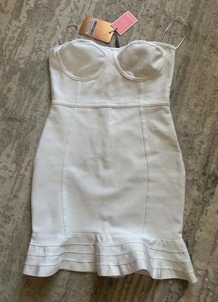 Сукня prettylittlething