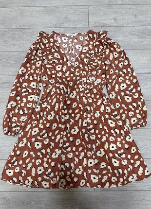 Платье с рюшами терракотовое с бежевым, размер м