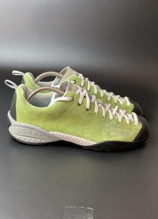 Треккинговые кроссовки scarpa