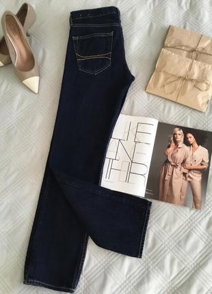 Крутые темные синие джинсы hollister из плотного денима