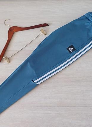 Спортивные штаны free adidas