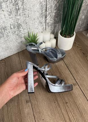 Босоножки голубые зара 39 zara