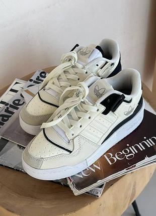 Adidas forum жіночі кросівки