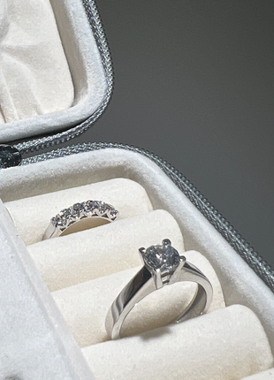 Срочно 🔥 золотое  кольцо  swarovski / белое золото