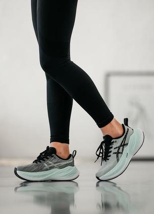 Кроссовки женские asics superblast