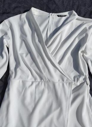 Стильное белое платье на запах shein4 фото