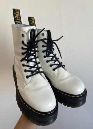 Martens Leona boot