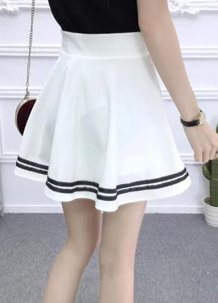 Корейська літня спідниця аніме біла з чорними смужками розмір l (1151)2 фото