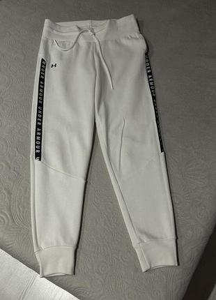 Спортивные штаны under armour