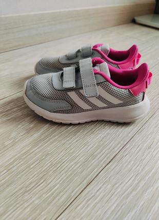 Кросівки для дівчинки adidas3 фото