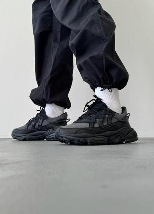 Мужские кроссовки adidas ozweego triple black