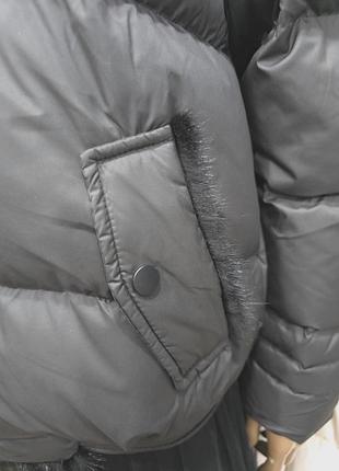 Куртка пуховая с капюшоном и натуральным мехом4 фото