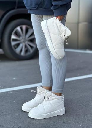 Ботинки дутики зимние бежевые