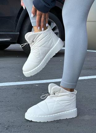 Ботинки дутики зимние бежевые