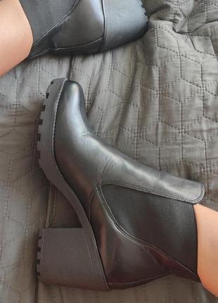 Нові чобітки челсі шкіряні 5th avenue на каблуку zara clarks vagabond натуральна шкіра estro ботінки осінні демі демісезонні чоботи aldo