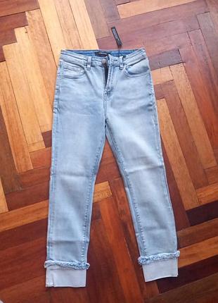 Джинси голубі
